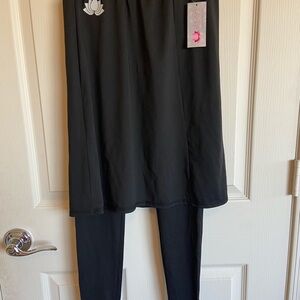 Black Snoga skirt with leggings